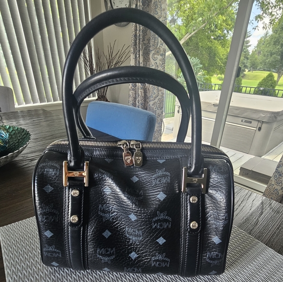 MCM  Visetos Black Boston - Picture 3 of 8